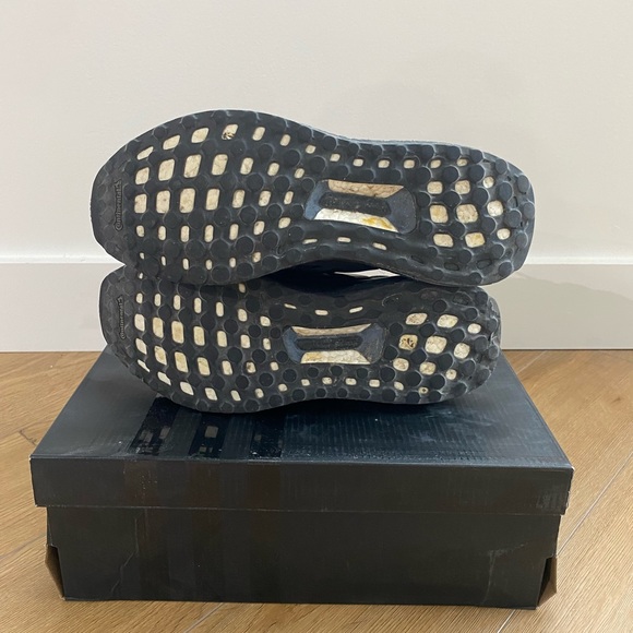 Gently worn Adidas UltraBOOST LTD sz8.5 - Picture 3 of 6